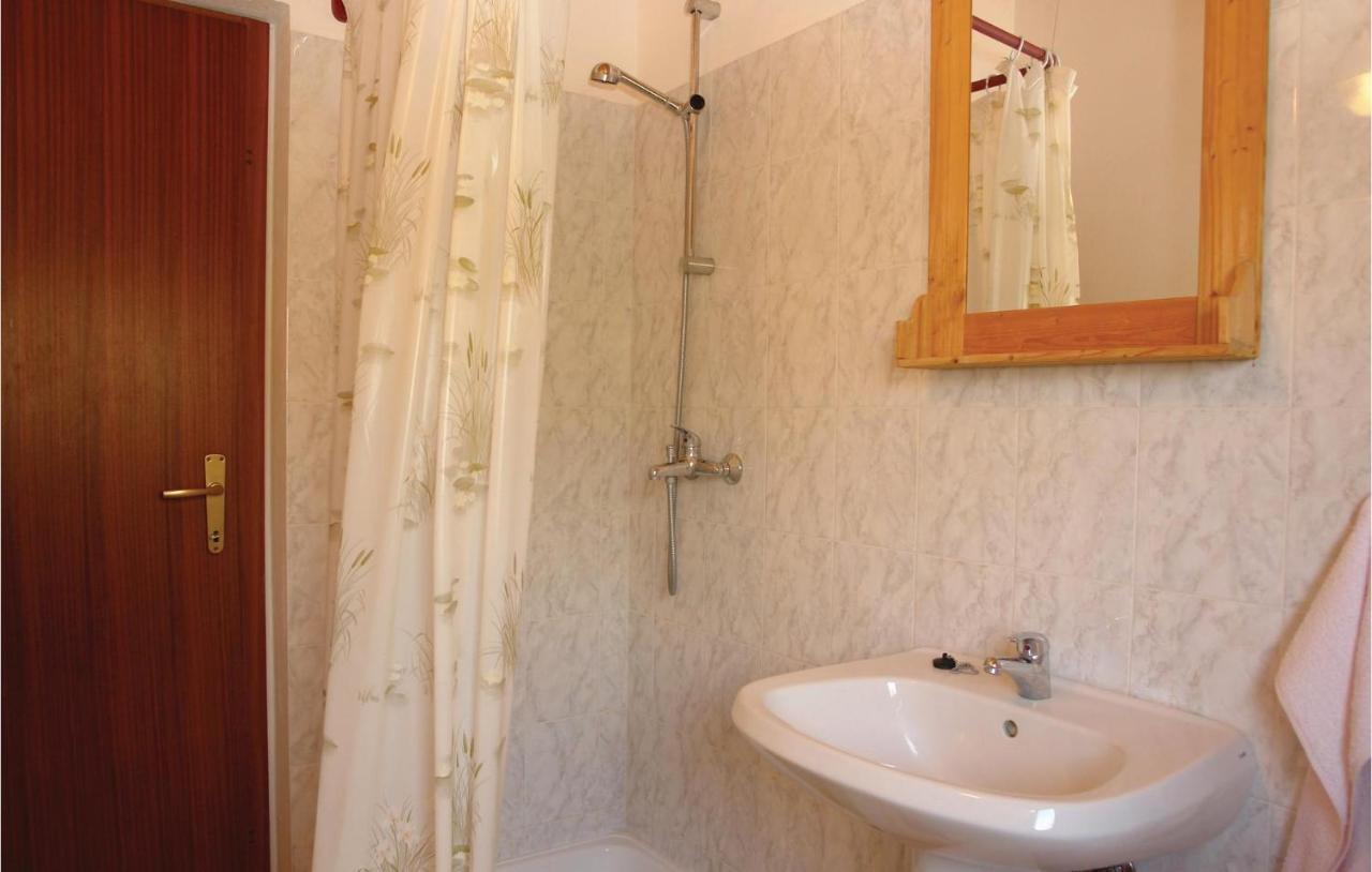 Nice Apartment In Pula With Wifi Exterior foto